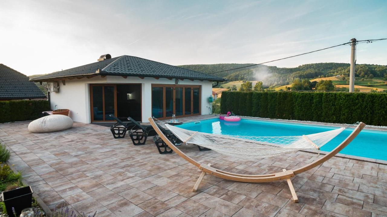 Villa De Luxe Bihac Ngoại thất bức ảnh