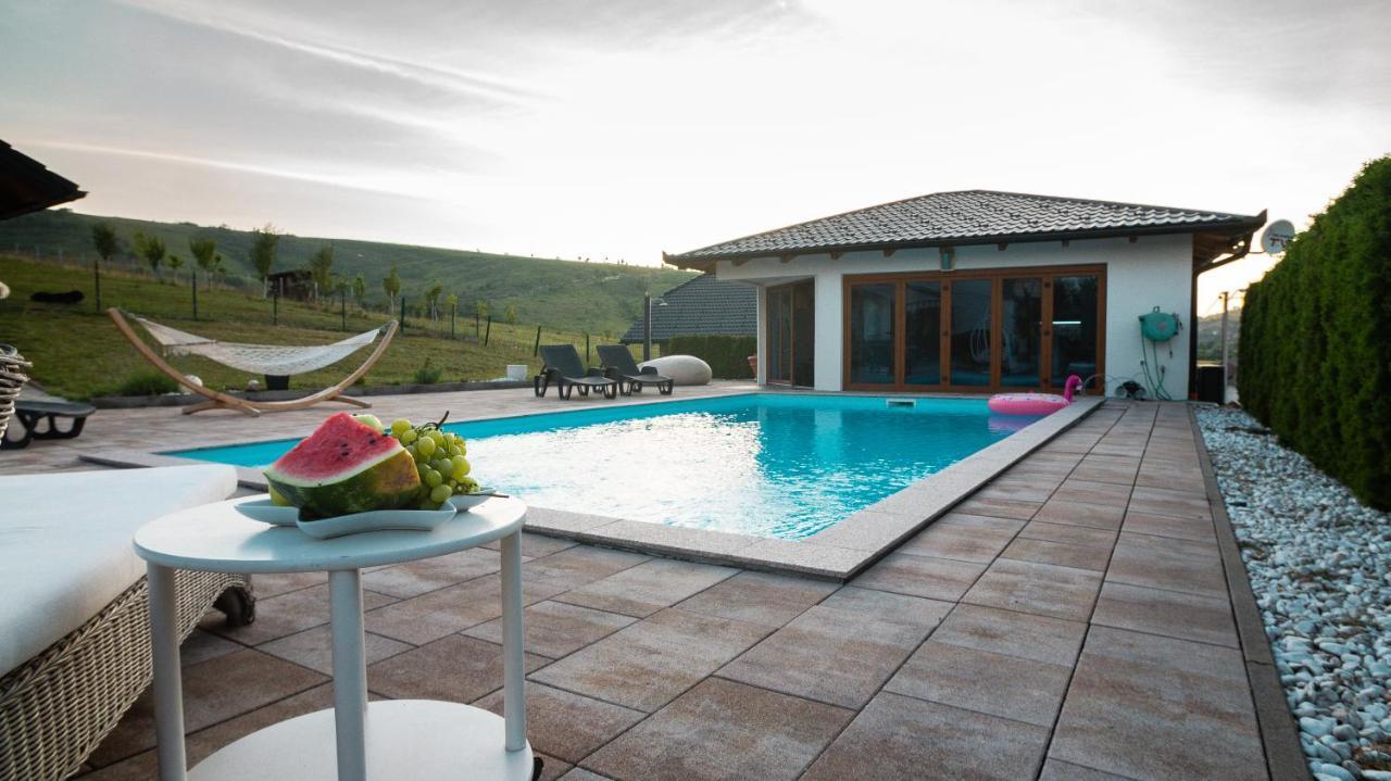 Villa De Luxe Bihac Ngoại thất bức ảnh