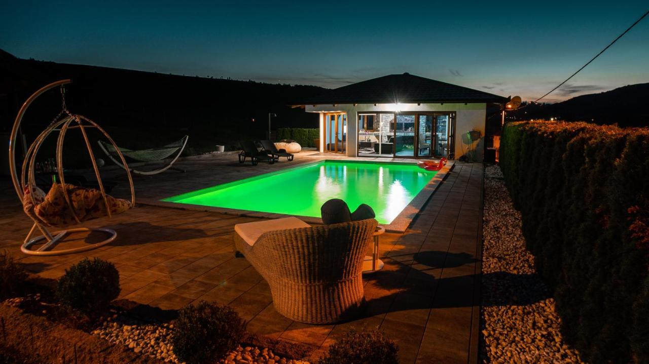 Villa De Luxe Bihac Ngoại thất bức ảnh