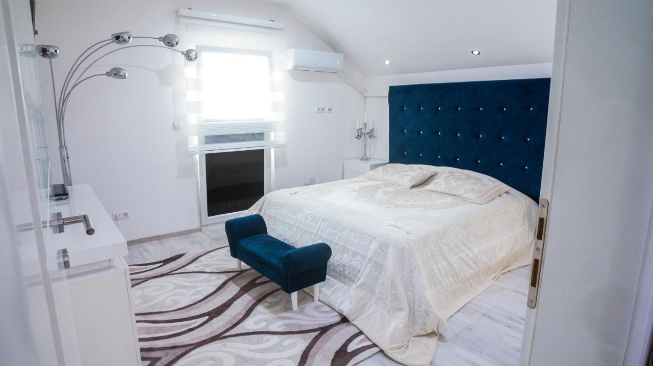 Villa De Luxe Bihac Ngoại thất bức ảnh