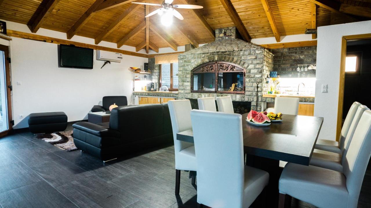 Villa De Luxe Bihac Ngoại thất bức ảnh