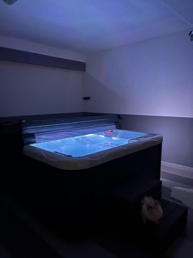 Villa De Luxe Bihac Ngoại thất bức ảnh