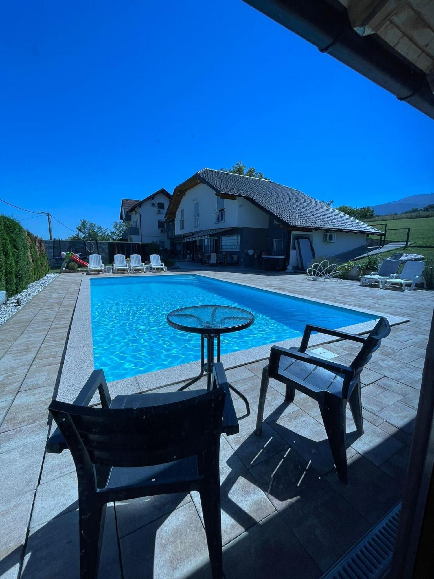Villa De Luxe Bihac Ngoại thất bức ảnh