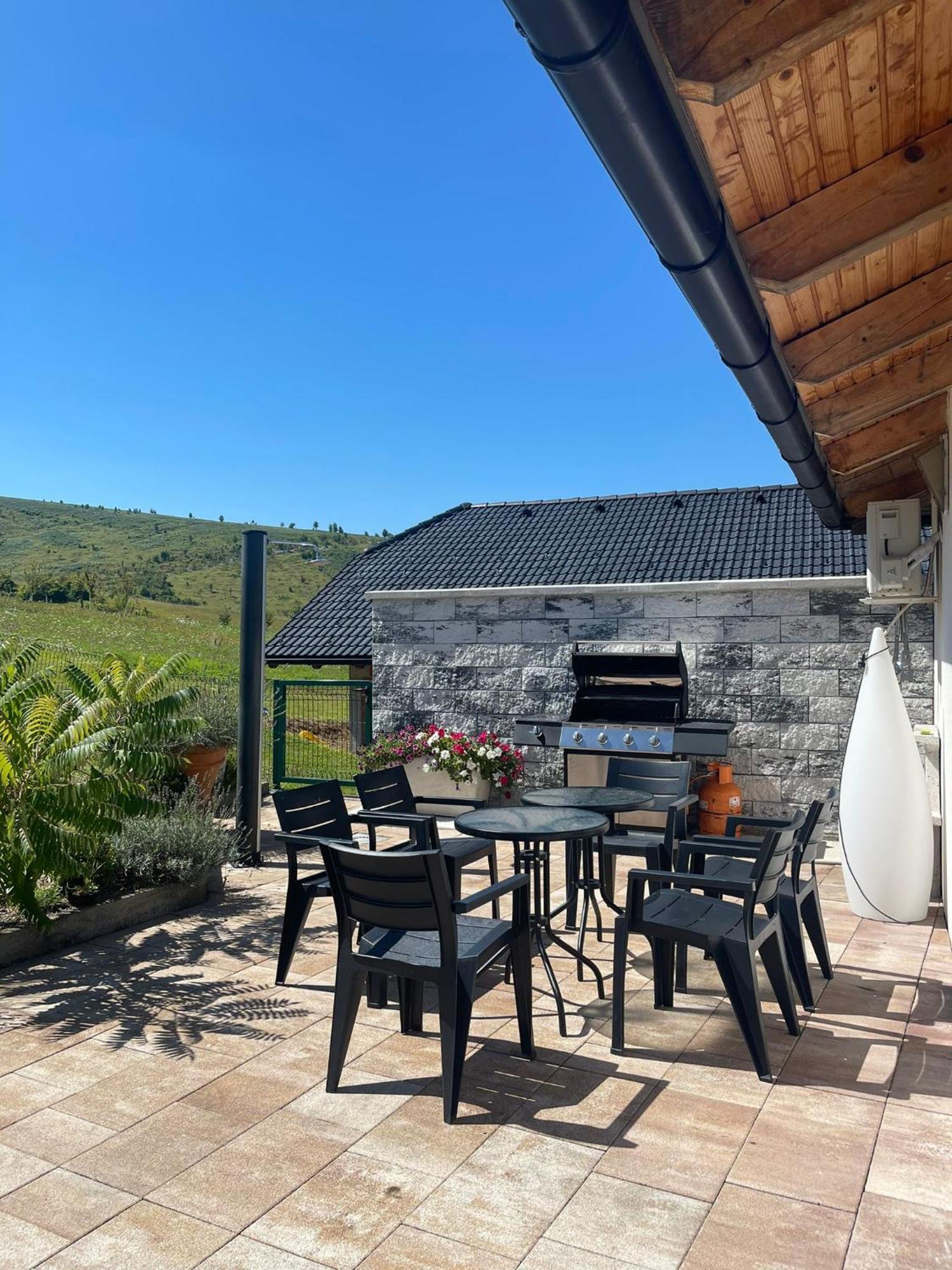 Villa De Luxe Bihac Ngoại thất bức ảnh